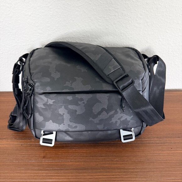 Crossbody Camera Sling Bag | Waterproof | Camo - Picture 1 of 7